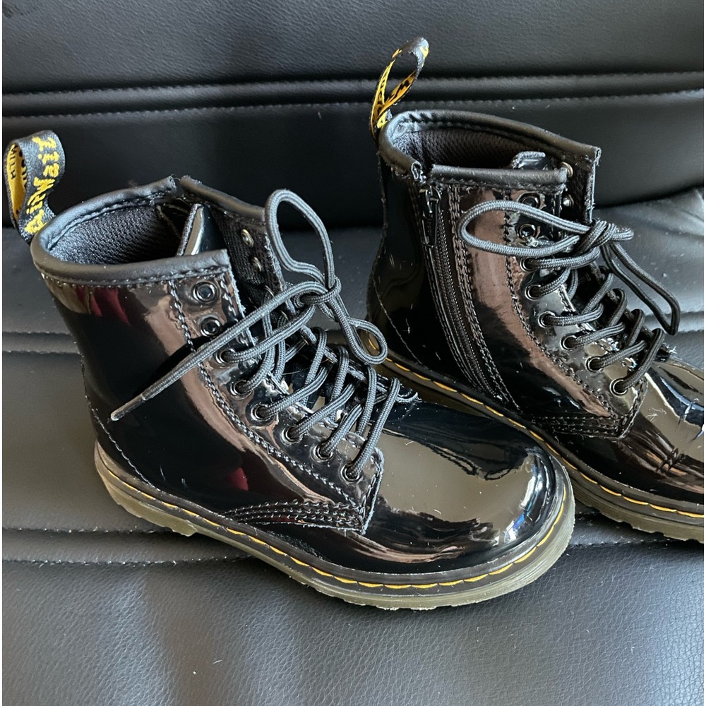 Black patent leather Dr.Martens. Size 10